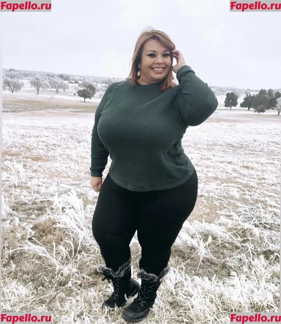 SueAnn Onlyfans Photo Gallery 
