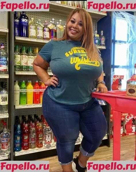 SueAnn Onlyfans Photo Gallery 