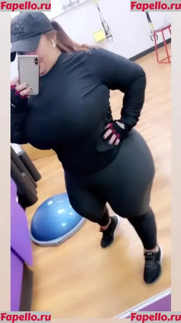 SueAnn Onlyfans Photo Gallery 