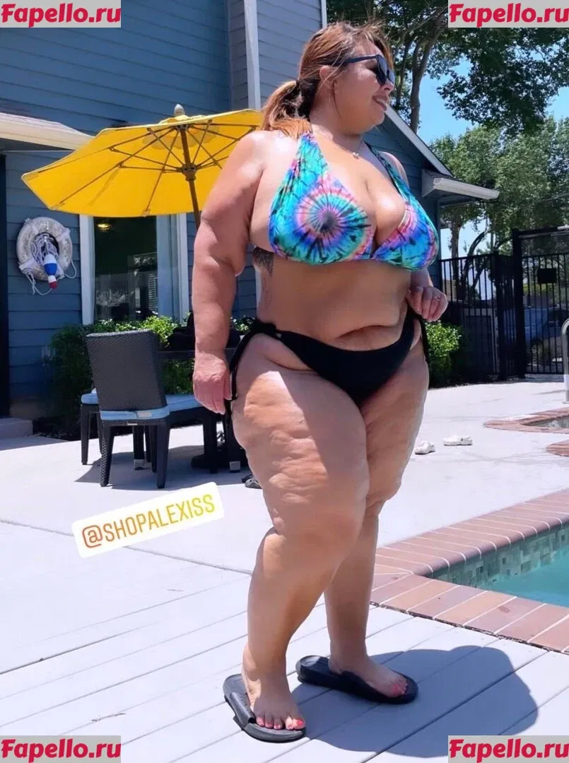 SueAnn Onlyfans Photo Gallery 