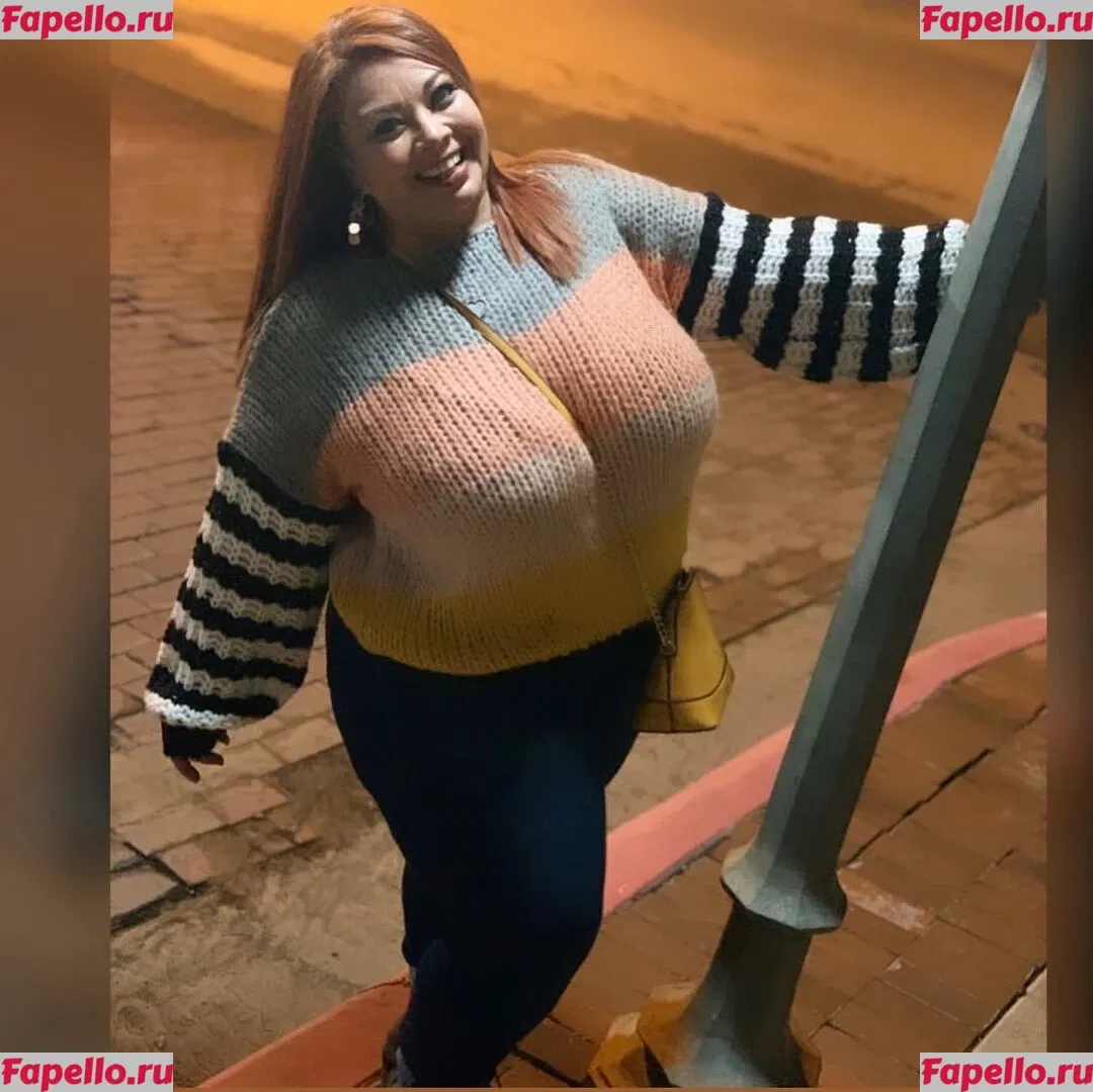 SueAnn Onlyfans Photo Gallery 
