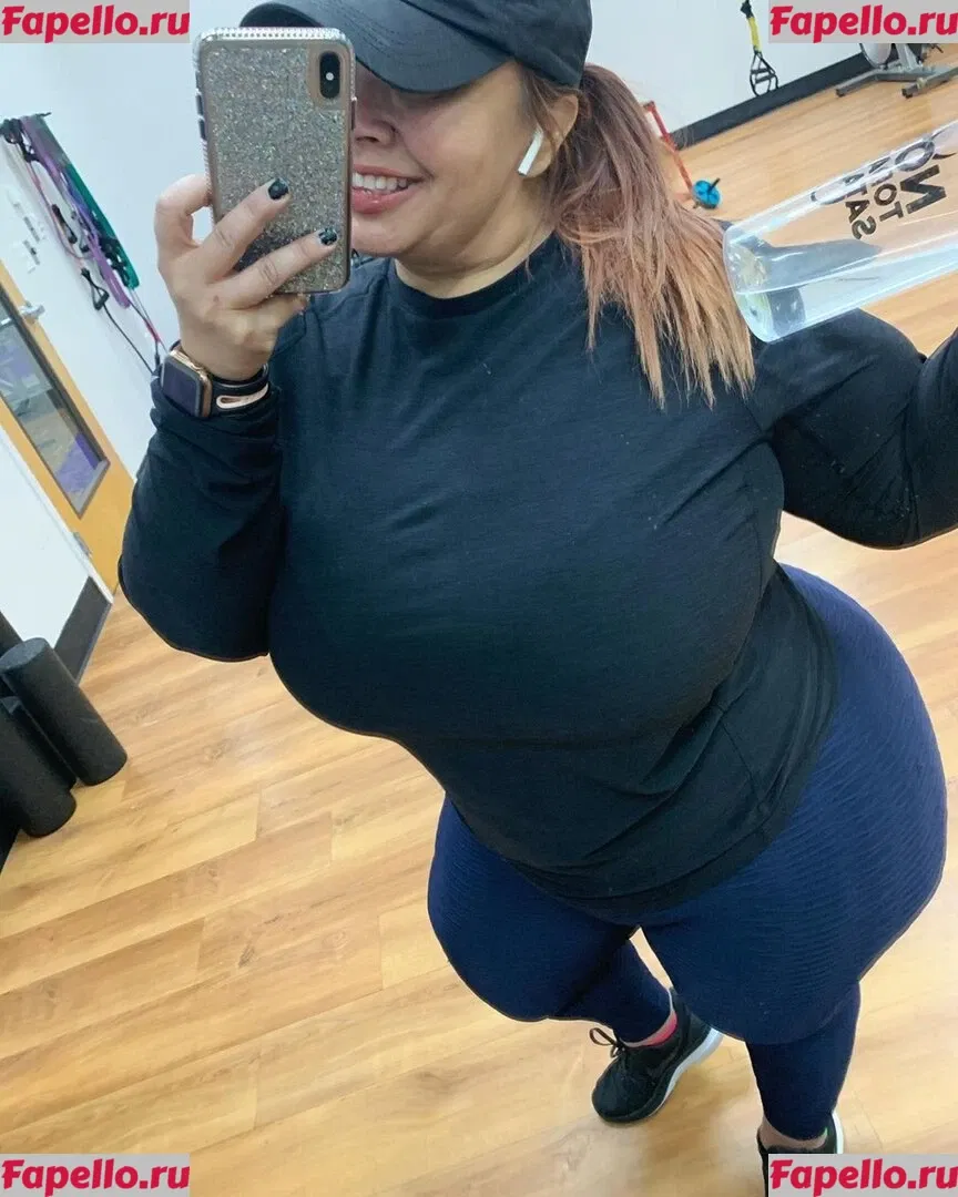 SueAnn Onlyfans Photo Gallery 