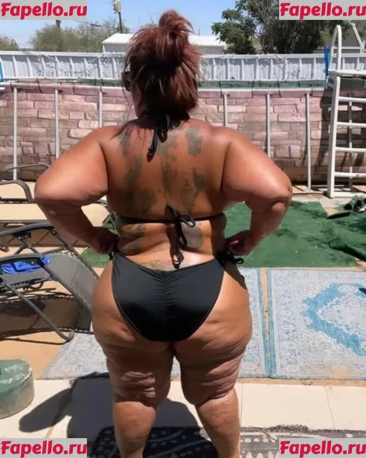 SueAnn Onlyfans Photo Gallery 