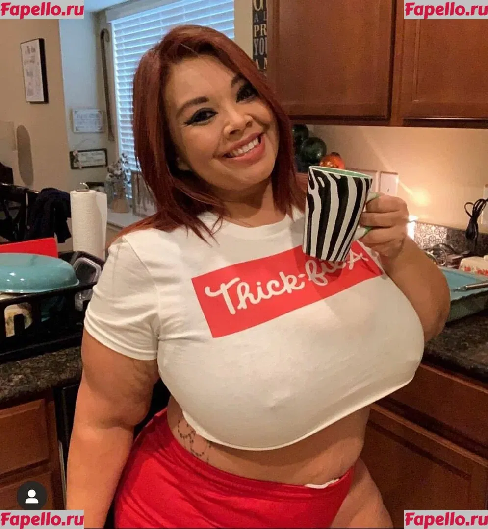 SueAnn Onlyfans Photo Gallery 