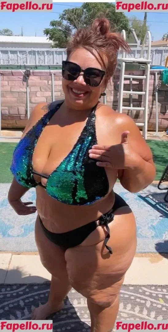 SueAnn Onlyfans Photo Gallery 