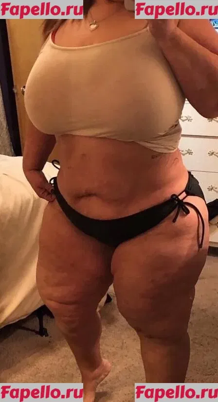 SueAnn Onlyfans Photo Gallery 
