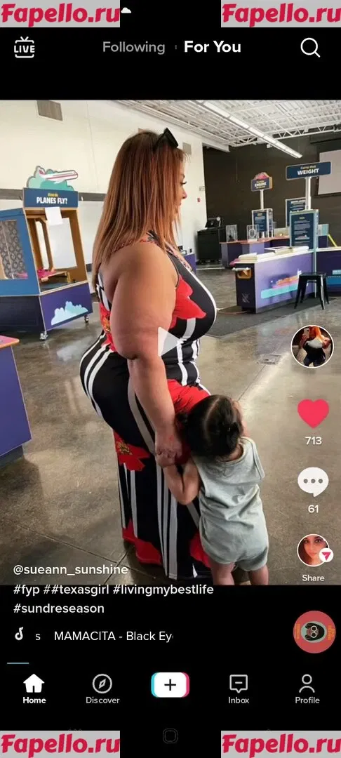 SueAnn Onlyfans Photo Gallery 