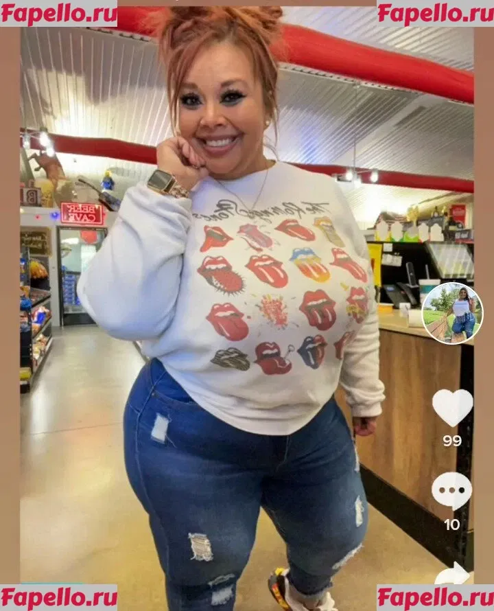 SueAnn Onlyfans Photo Gallery 