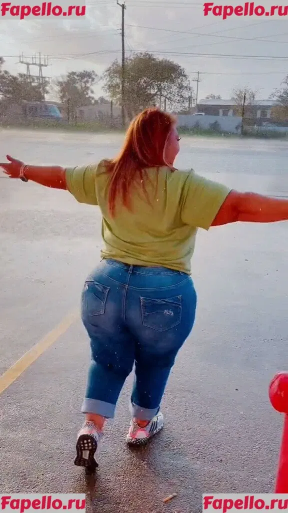 SueAnn Onlyfans Photo Gallery 