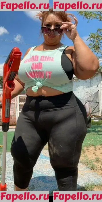 SueAnn Onlyfans Photo Gallery 