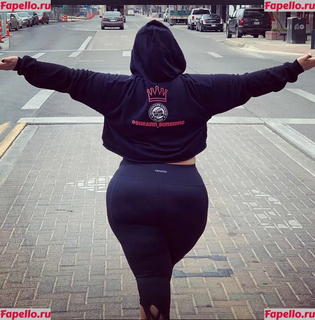 SueAnn Onlyfans Photo Gallery 