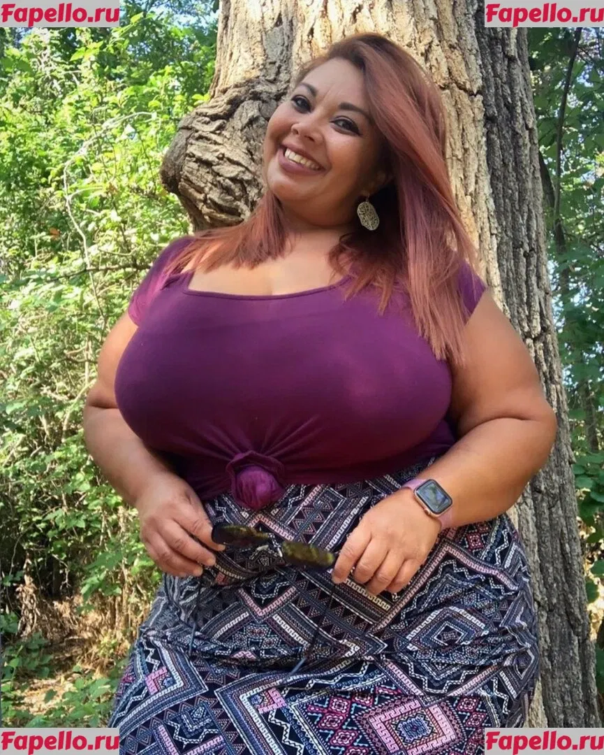 SueAnn Onlyfans Photo Gallery 