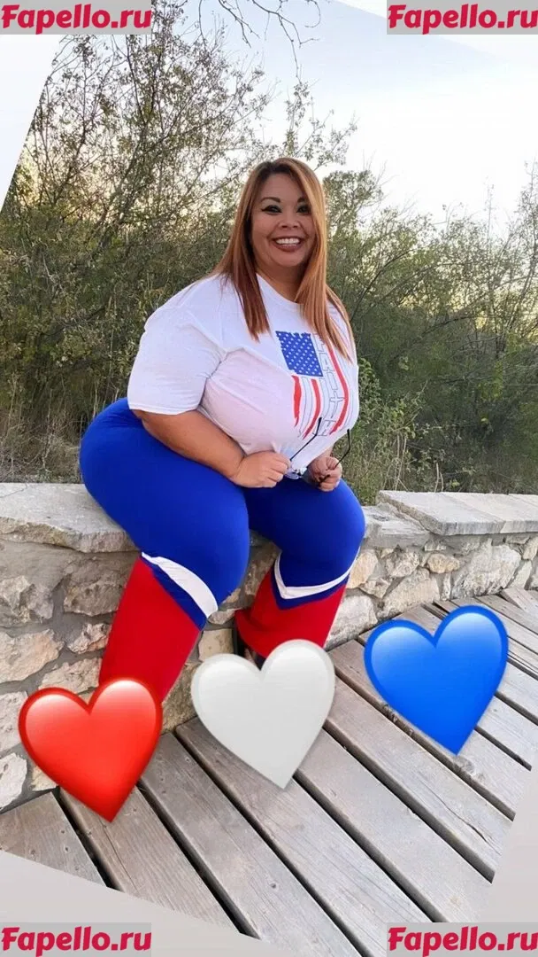 SueAnn Onlyfans Photo Gallery 