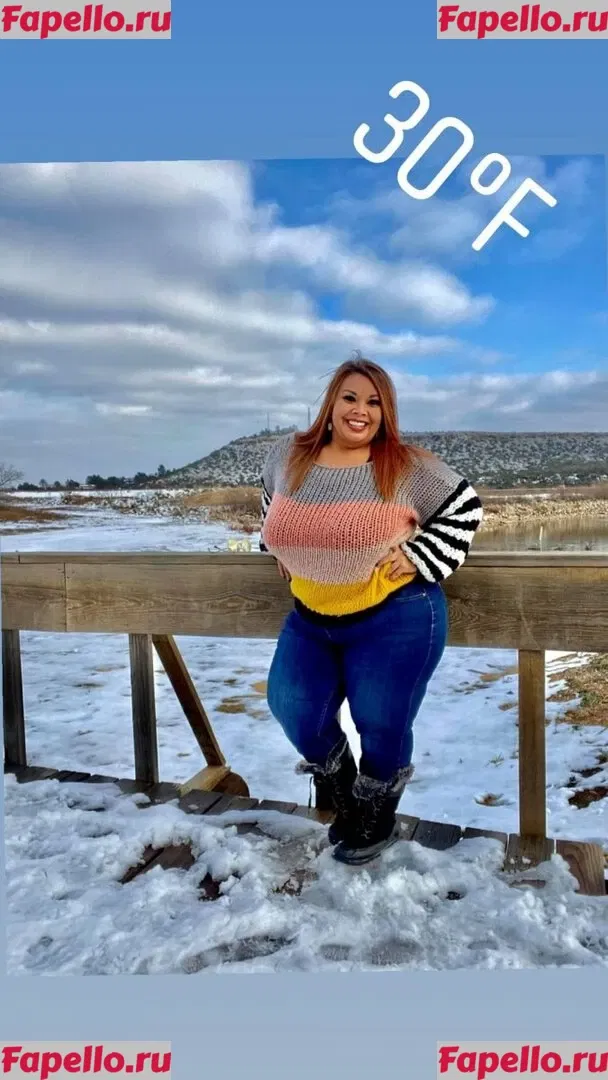 SueAnn Onlyfans Photo Gallery 