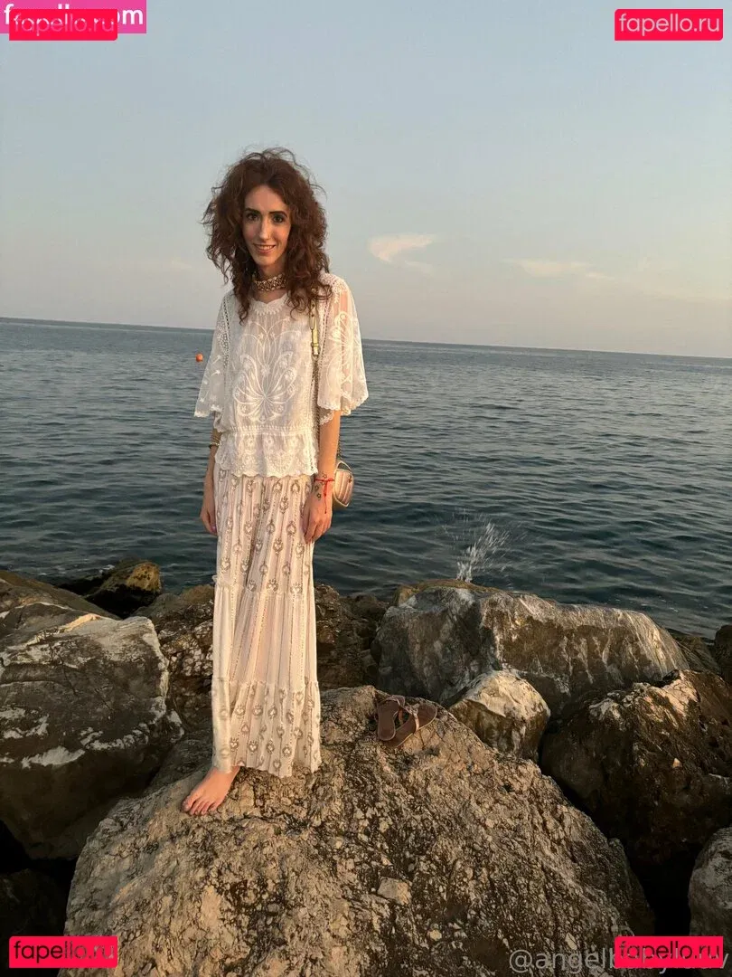 angelbabyluuv Onlyfans Photo Gallery 