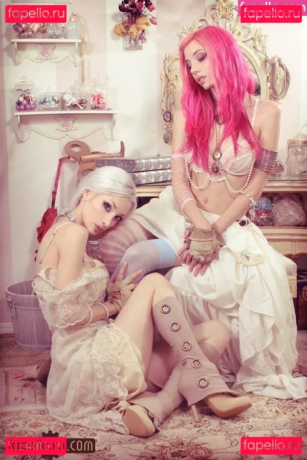 Kate Lambert Onlyfans Photo Gallery 