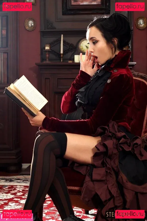 Kate Lambert Onlyfans Photo Gallery 