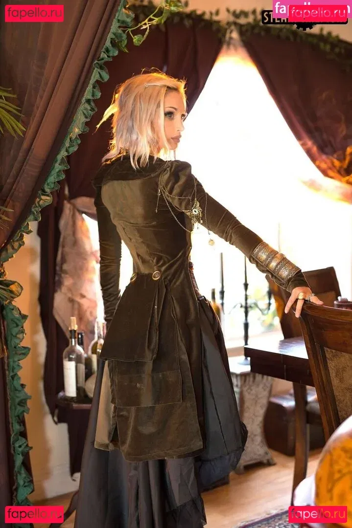 Kate Lambert Onlyfans Photo Gallery 