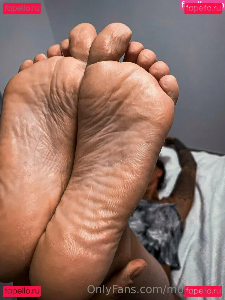 mo_vivike Onlyfans Photo Gallery 