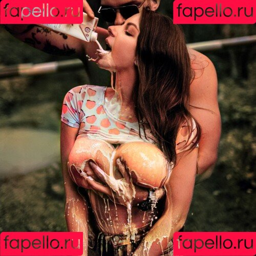 Anna Kochanius Onlyfans Photo Gallery 