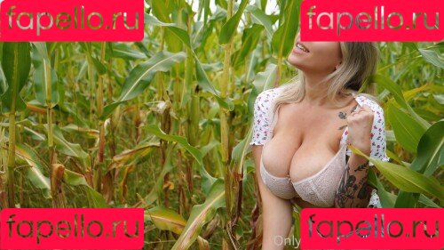 Anna Kochanius Onlyfans Photo Gallery 