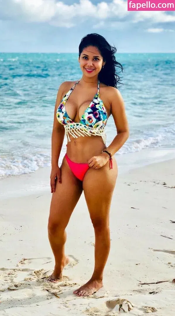 Itcel Macias Onlyfans Photo Gallery 