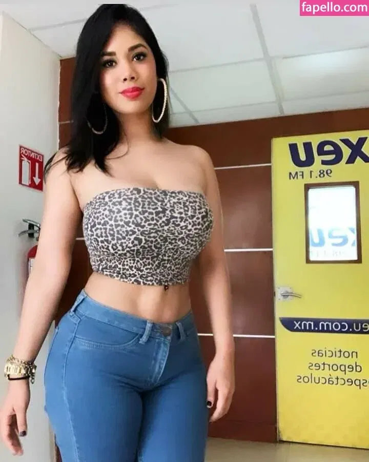 Itcel Macias Onlyfans Photo Gallery 