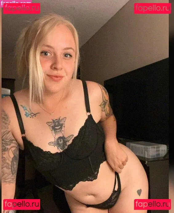 Simplylavenderlilacs Onlyfans Photo Gallery 