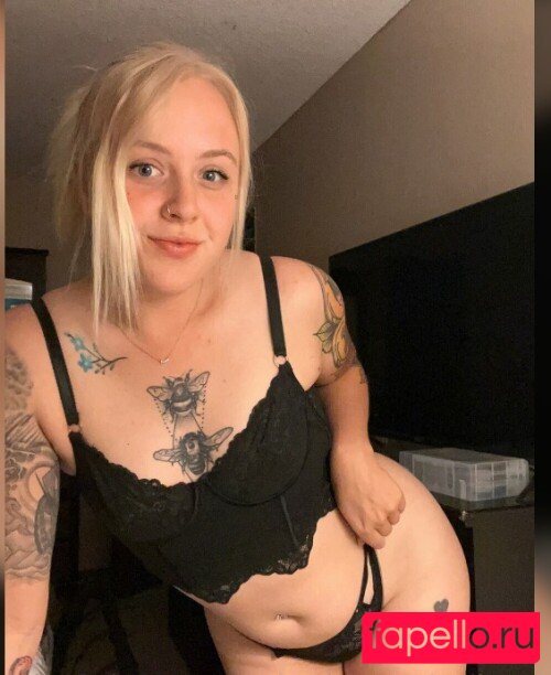 Simplylavenderlilacs Nude Onlyfans Photo 19