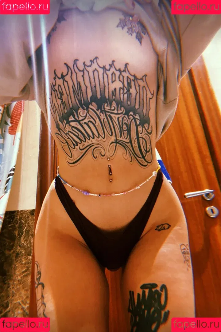 FoxyBebe420 Onlyfans Photo Gallery 
