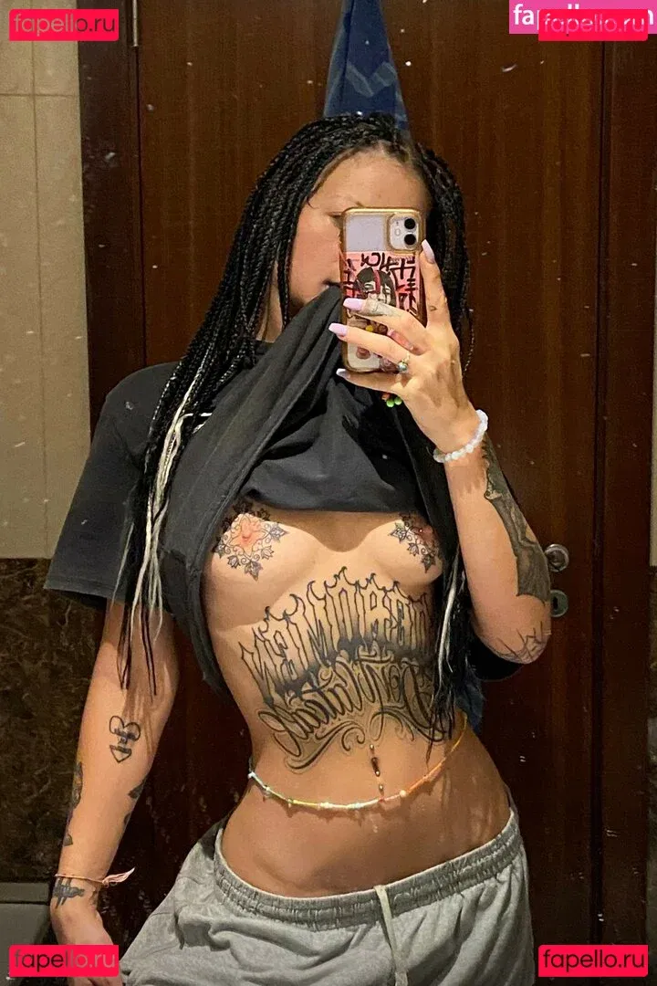 FoxyBebe420 Onlyfans Photo Gallery 