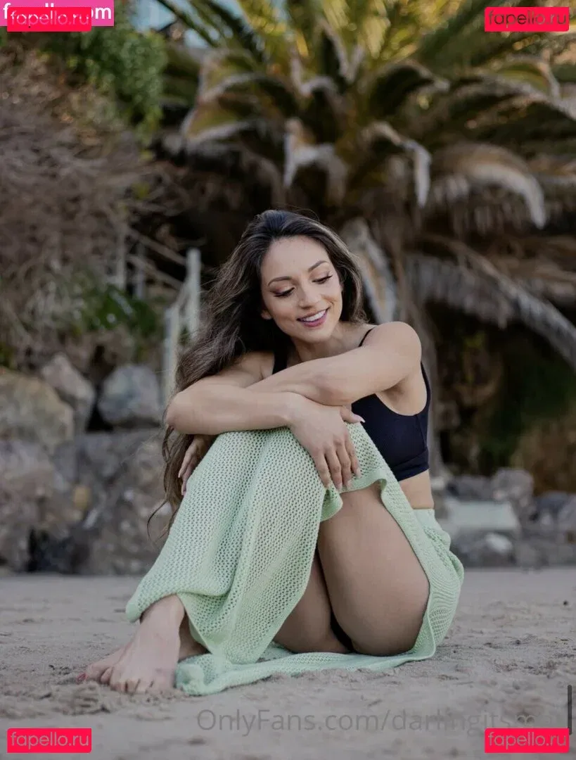 darlingitsmee Onlyfans Photo Gallery 