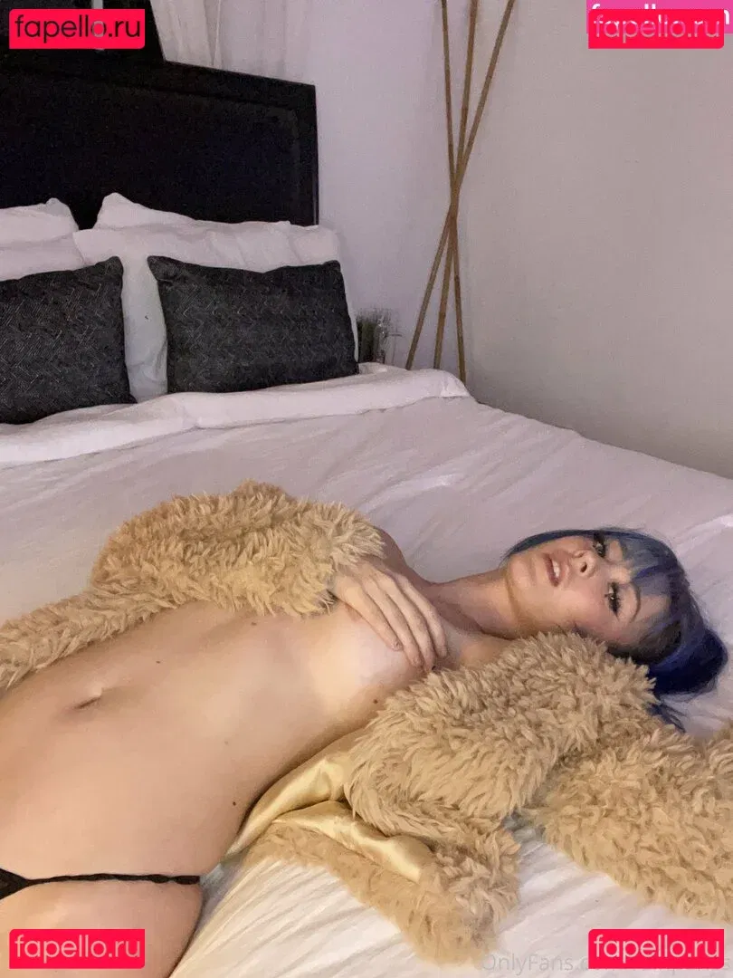 rainpariss Onlyfans Photo Gallery 