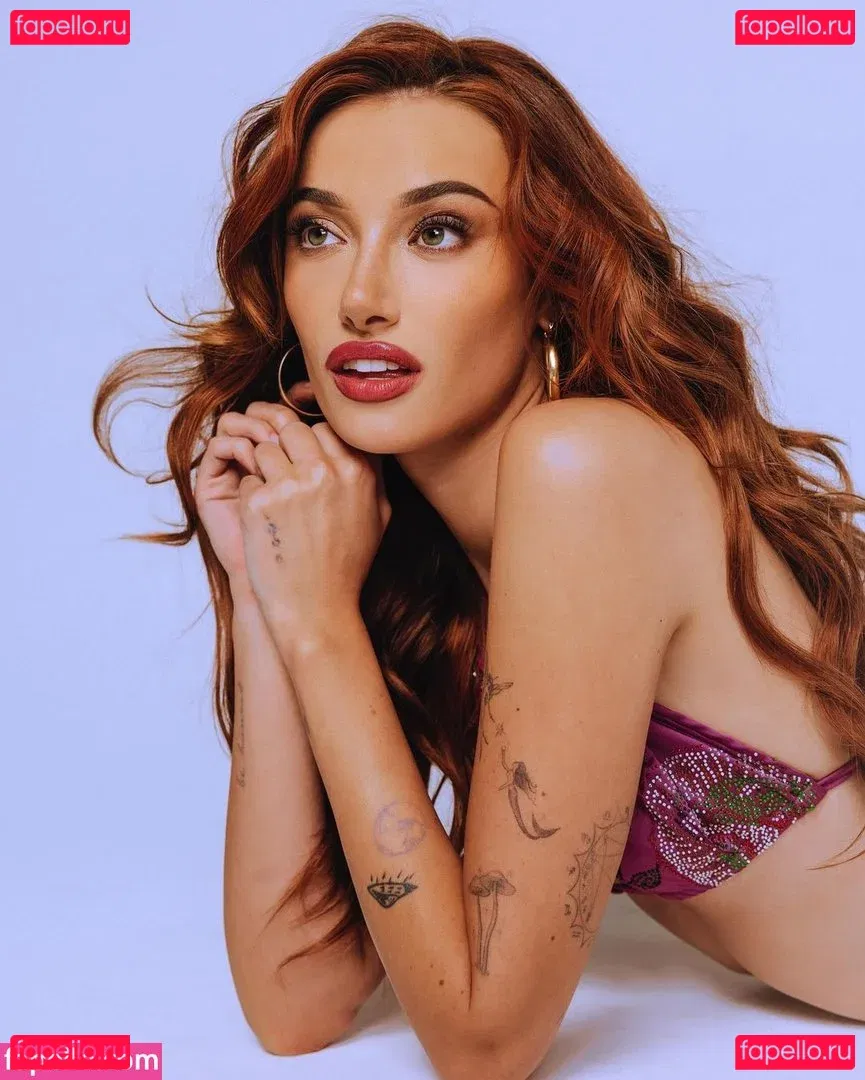 oliveoren Onlyfans Photo Gallery 