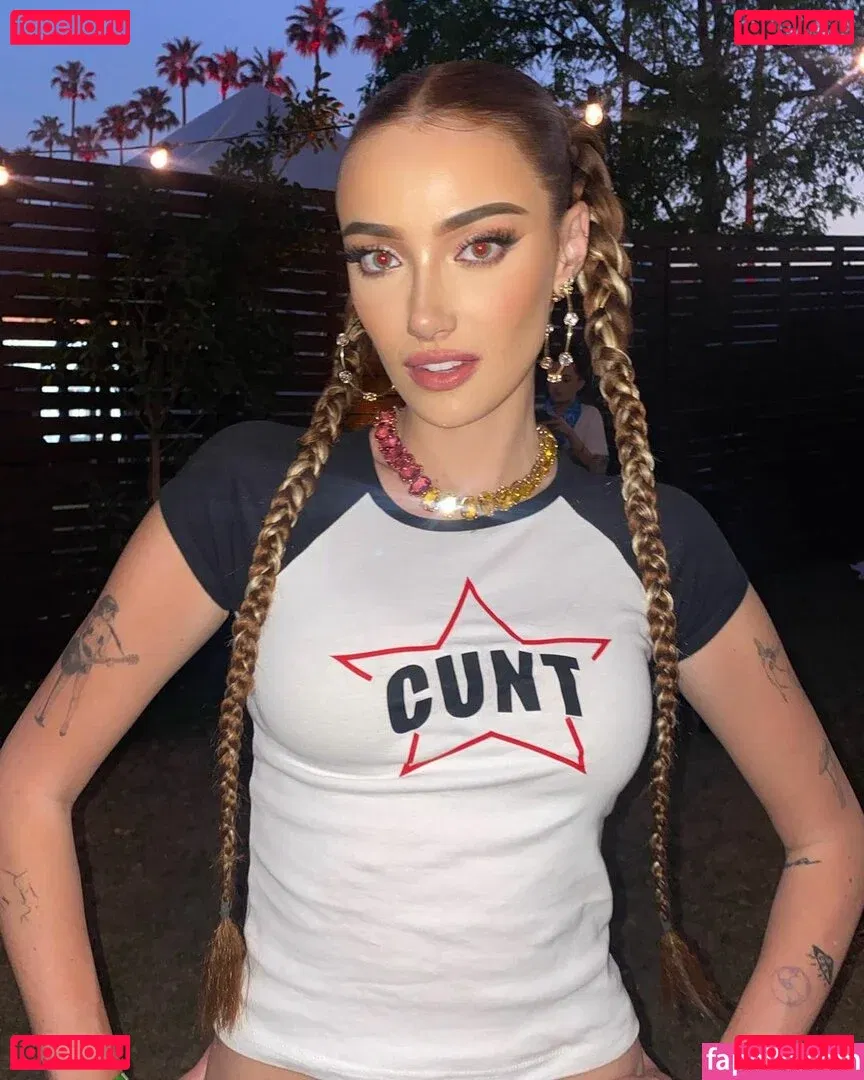 oliveoren Onlyfans Photo Gallery 