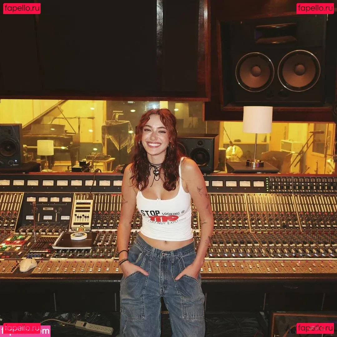 oliveoren Onlyfans Photo Gallery 