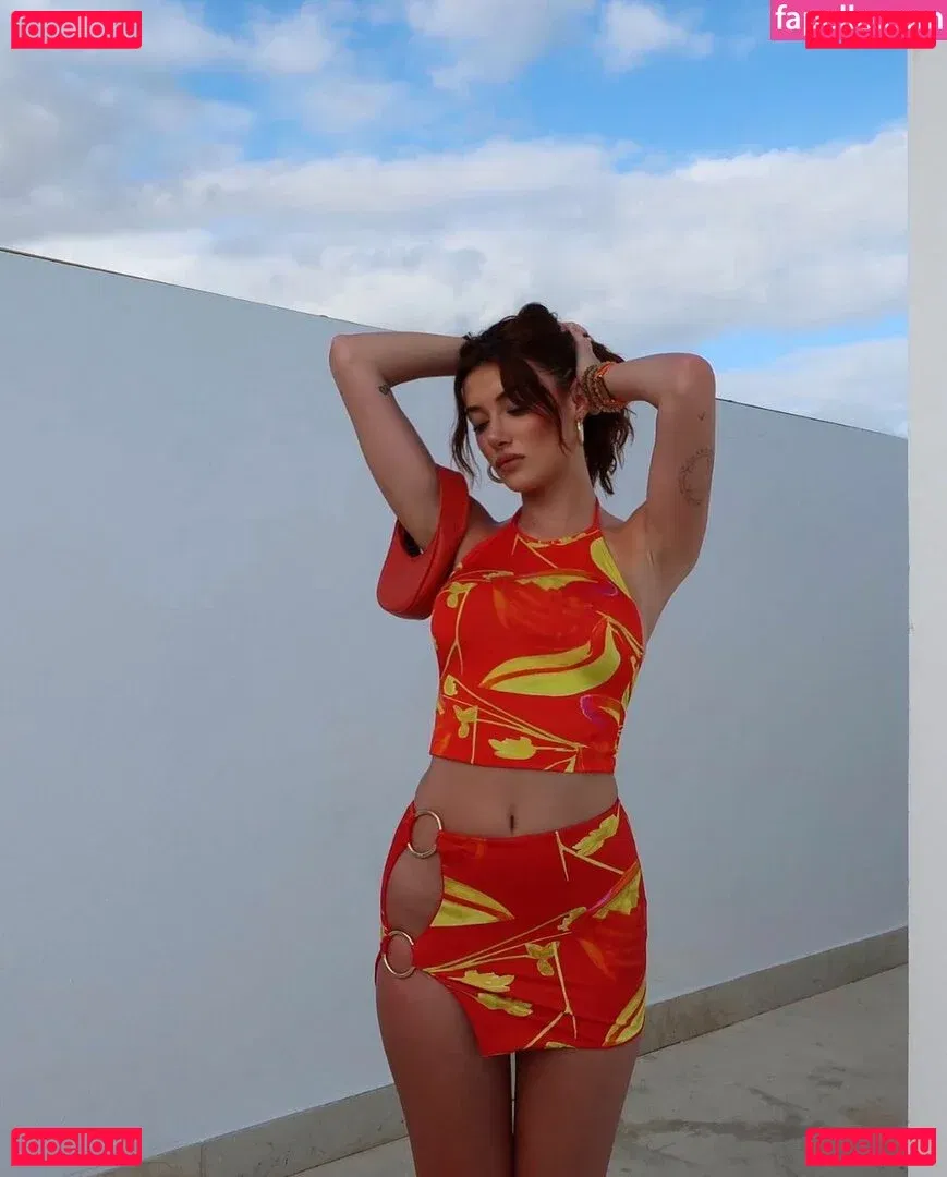 oliveoren Onlyfans Photo Gallery 