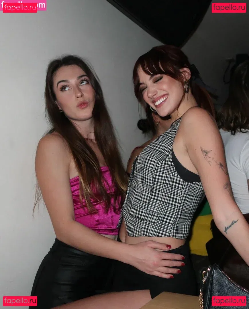 oliveoren Onlyfans Photo Gallery 