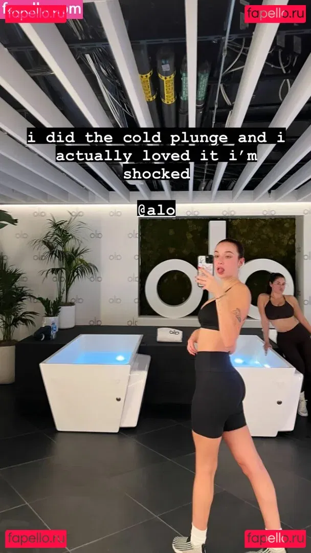 oliveoren Onlyfans Photo Gallery 