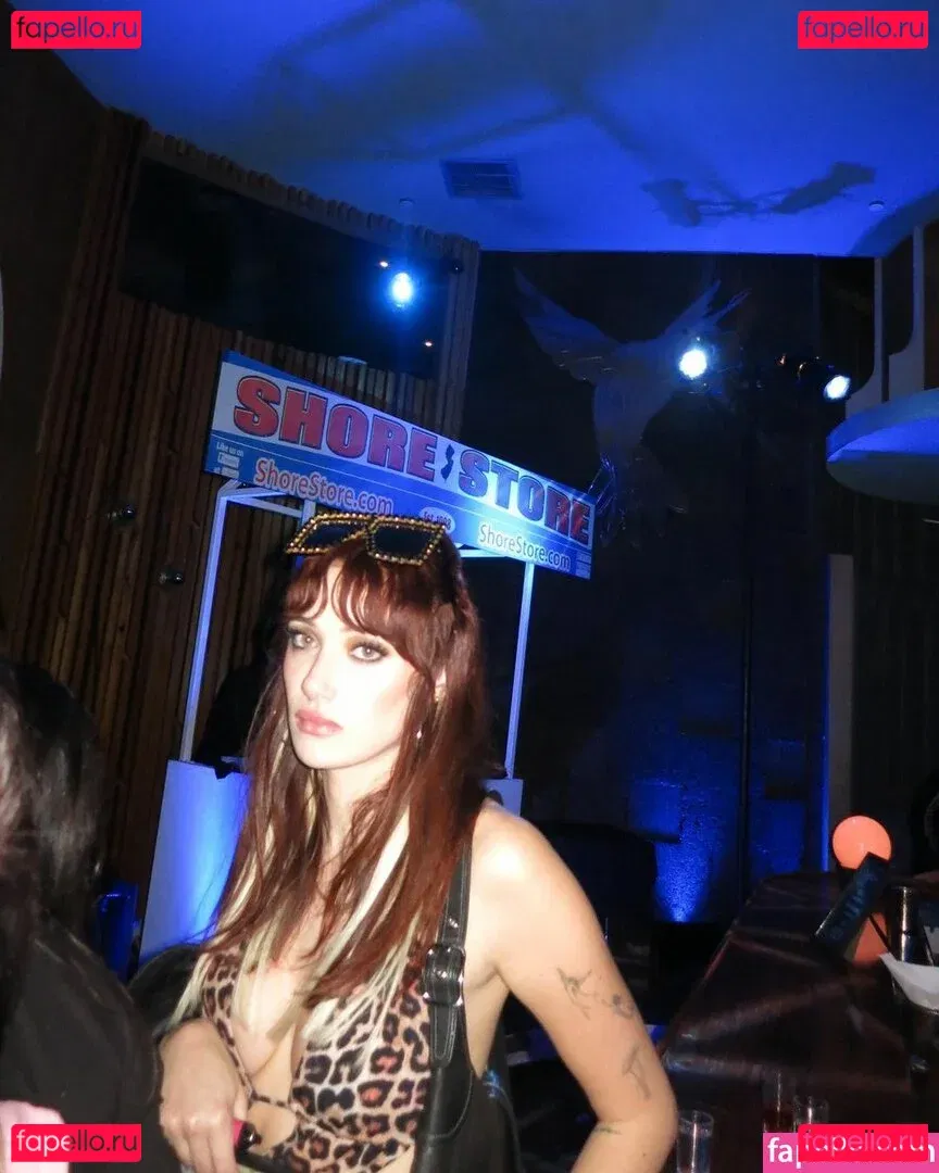 oliveoren Onlyfans Photo Gallery 