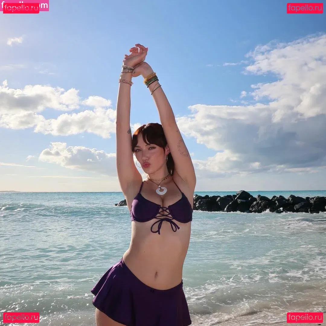 oliveoren Onlyfans Photo Gallery 