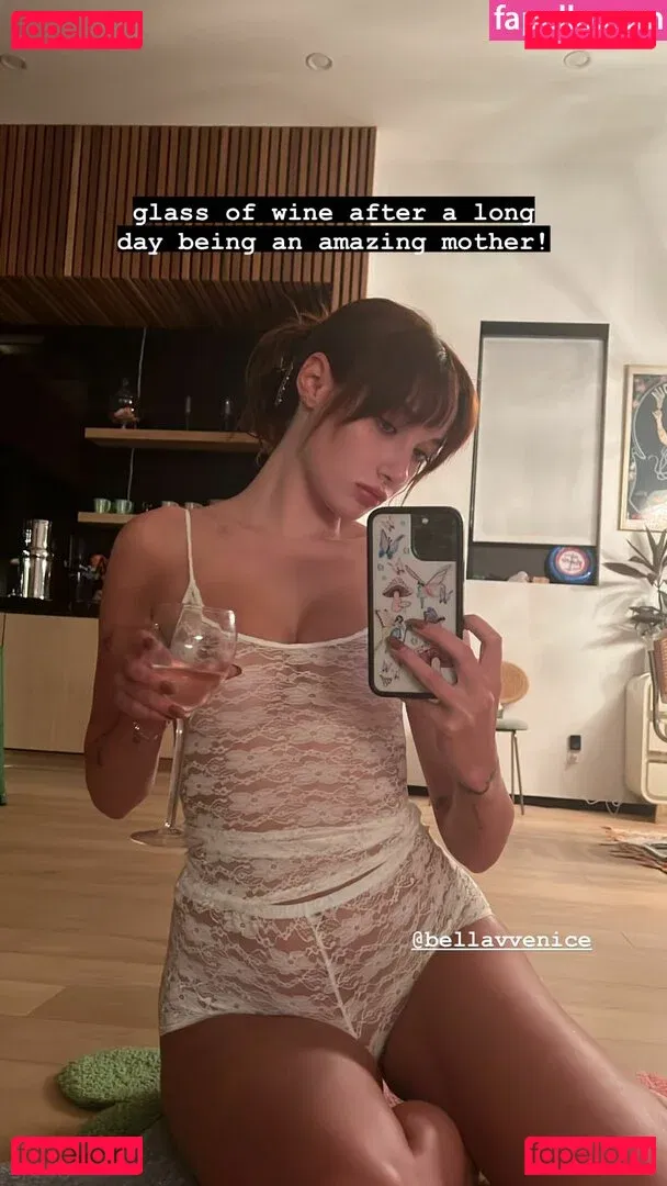 oliveoren Onlyfans Photo Gallery 