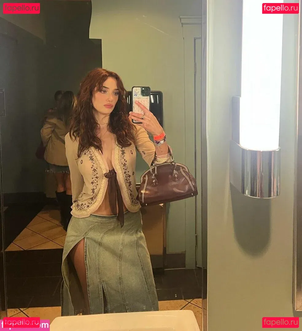 oliveoren Onlyfans Photo Gallery 