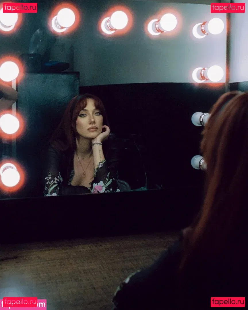 oliveoren Onlyfans Photo Gallery 