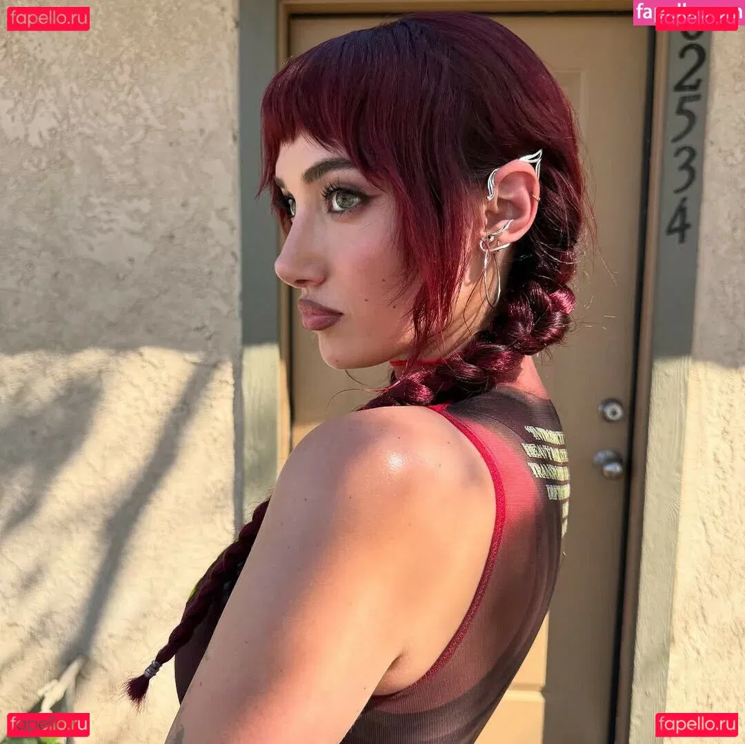 oliveoren Onlyfans Photo Gallery 