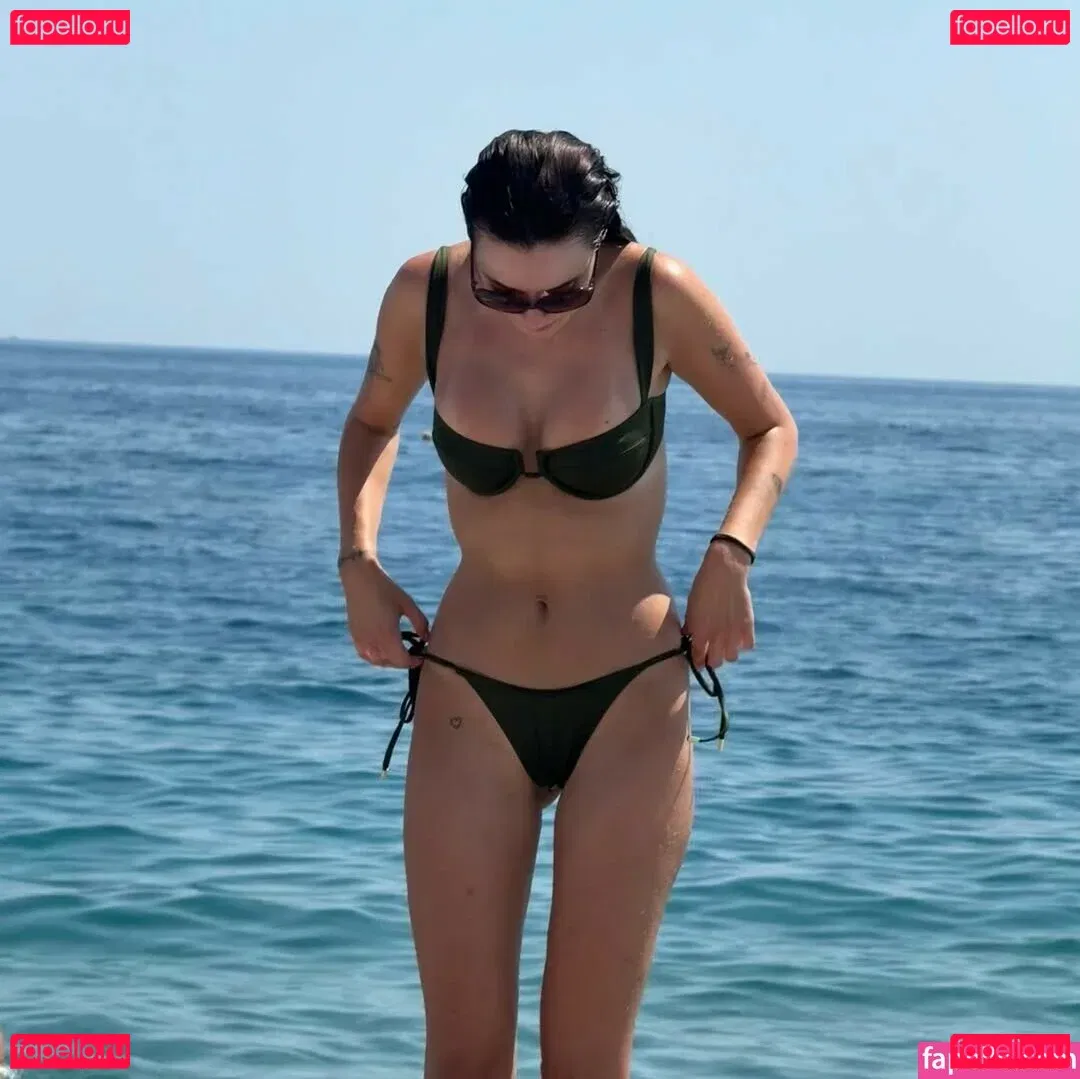 oliveoren Onlyfans Photo Gallery 