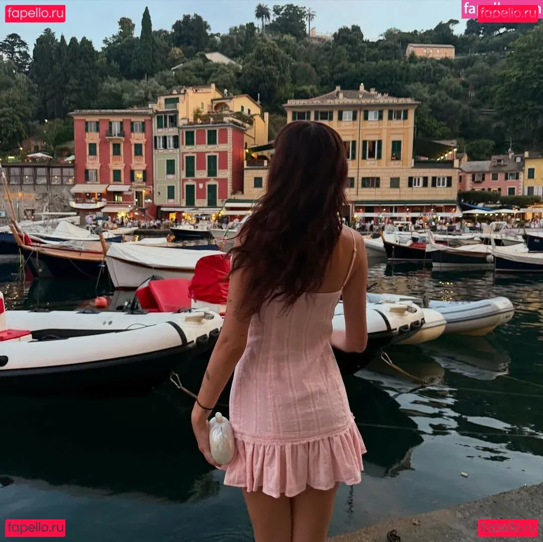 oliveoren Onlyfans Photo Gallery 