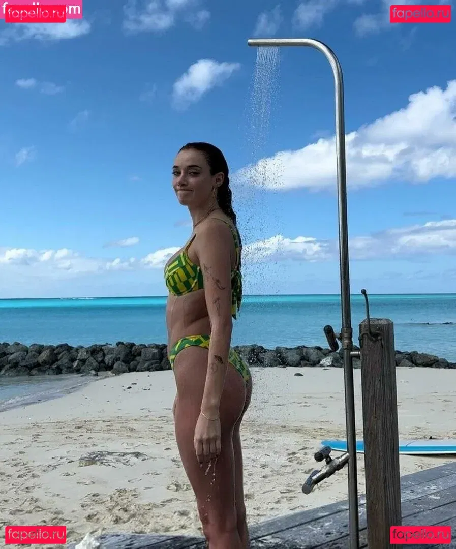 oliveoren Onlyfans Photo Gallery 