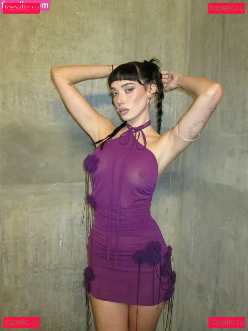 oliveoren Onlyfans Photo Gallery 