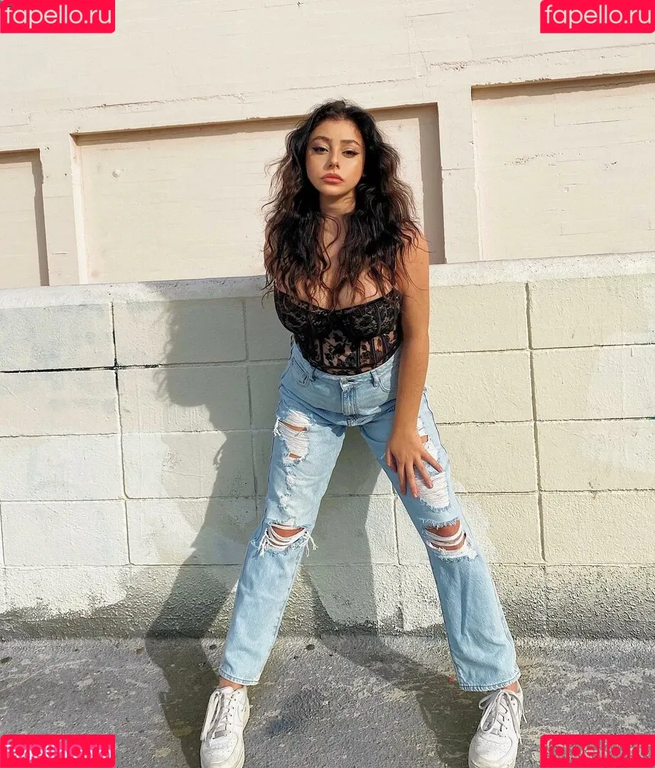 Marisa Groch Onlyfans Photo Gallery 